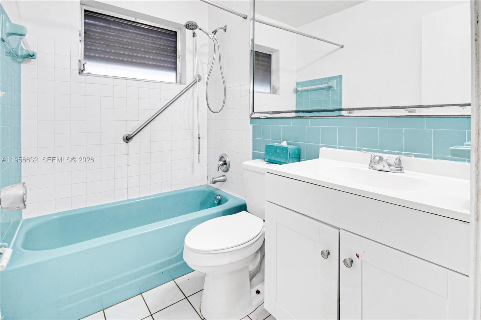 MAINLANDS OF TAMARAC LAKE - Residential Lease