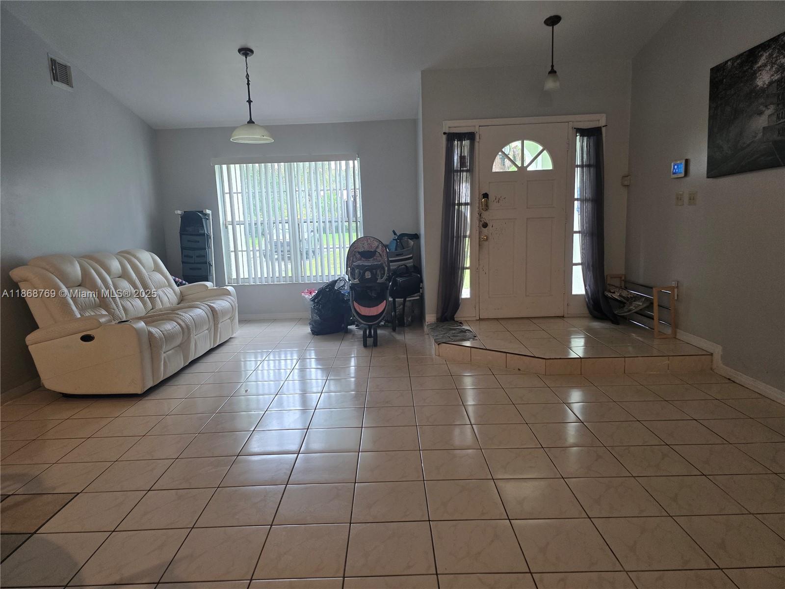 REDLANDS BEST - Residential