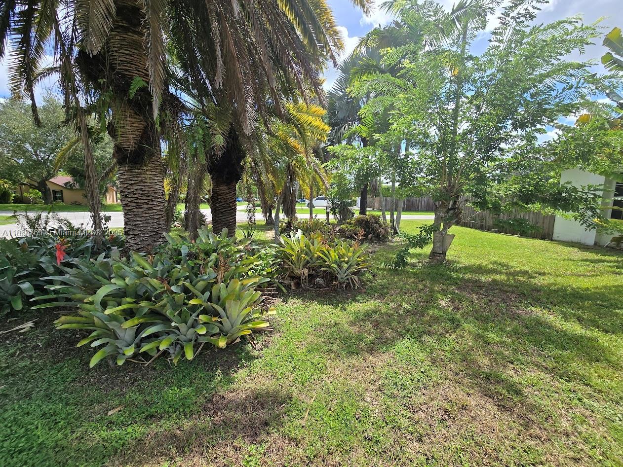 REDLANDS BEST - Residential