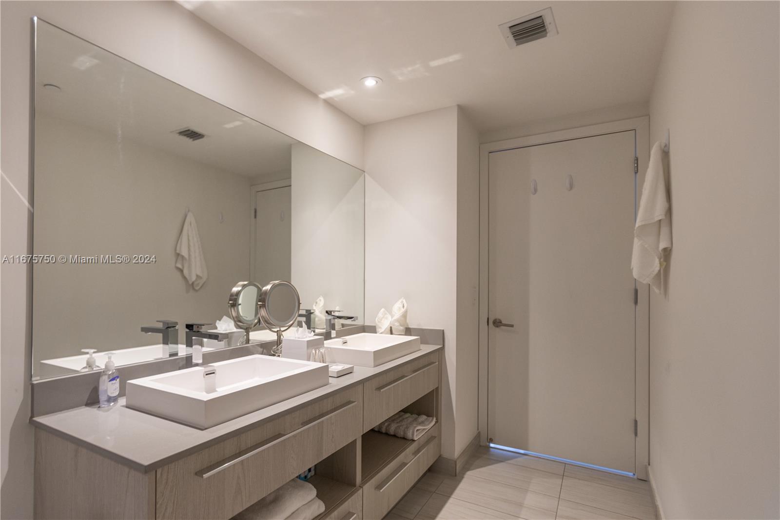4010 SOUTH OCEAN CONDO - Residential