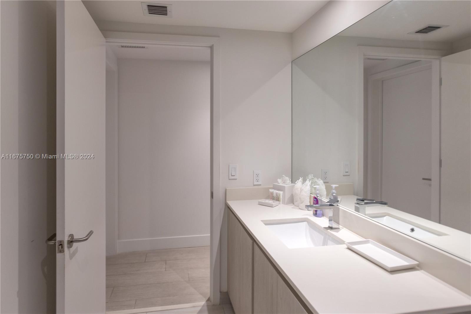 4010 SOUTH OCEAN CONDO - Residential