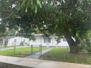 Photo of 6311 Flagler St, Hollywood, FL 33023 (MLS # A12111608)
