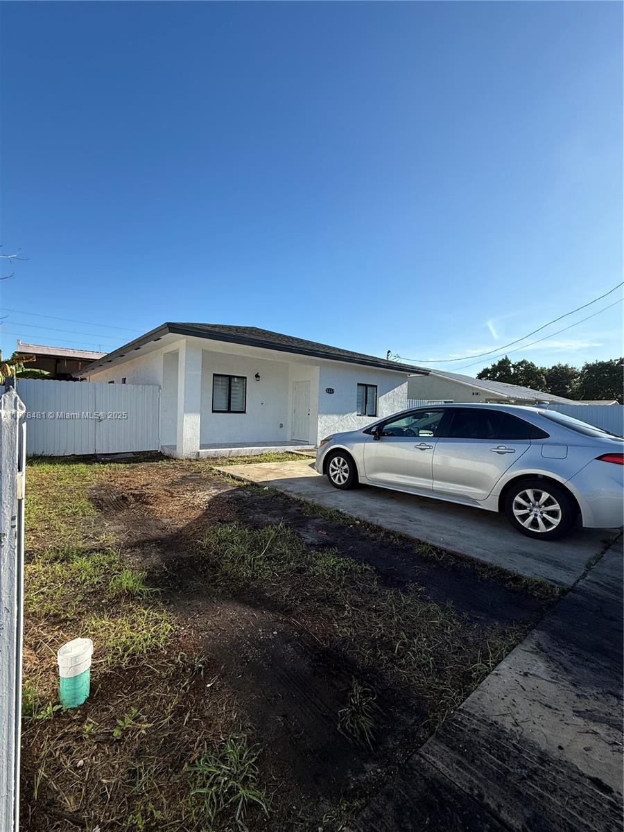 3337 NW 53rd St 0