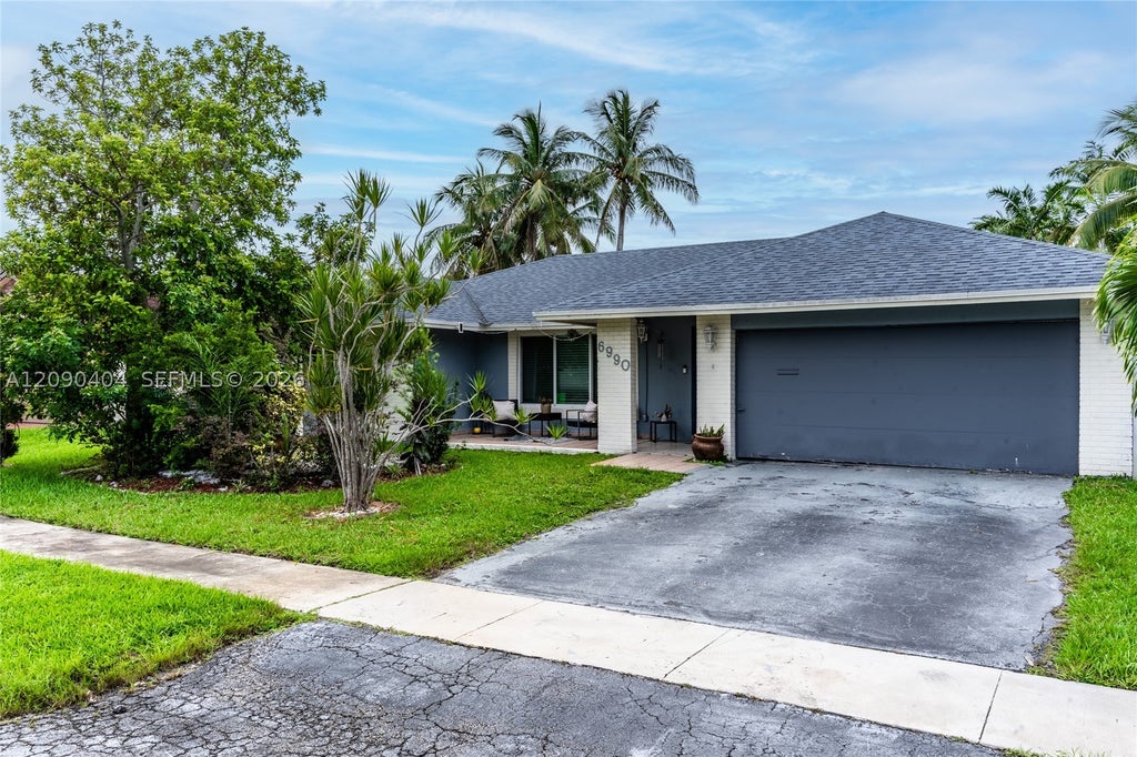 Photo of 6990 NW 23rd St, Margate, FL 33063 (MLS # A12090404)