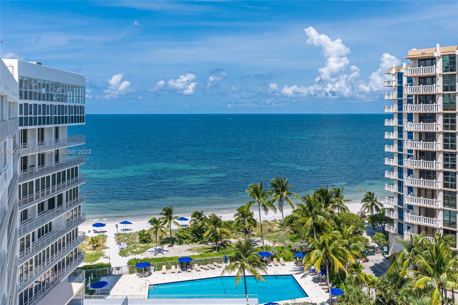 MAR-AZUL CONDO - Residential