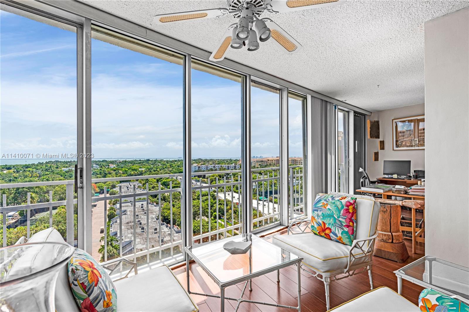 MAR-AZUL CONDO - Residential