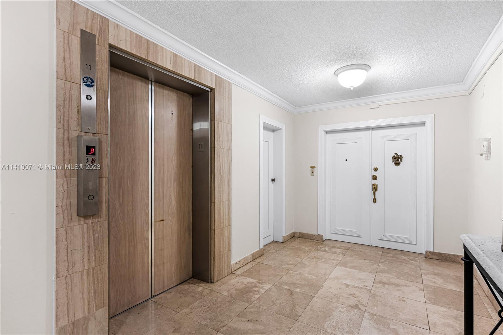 MAR-AZUL CONDO - Residential