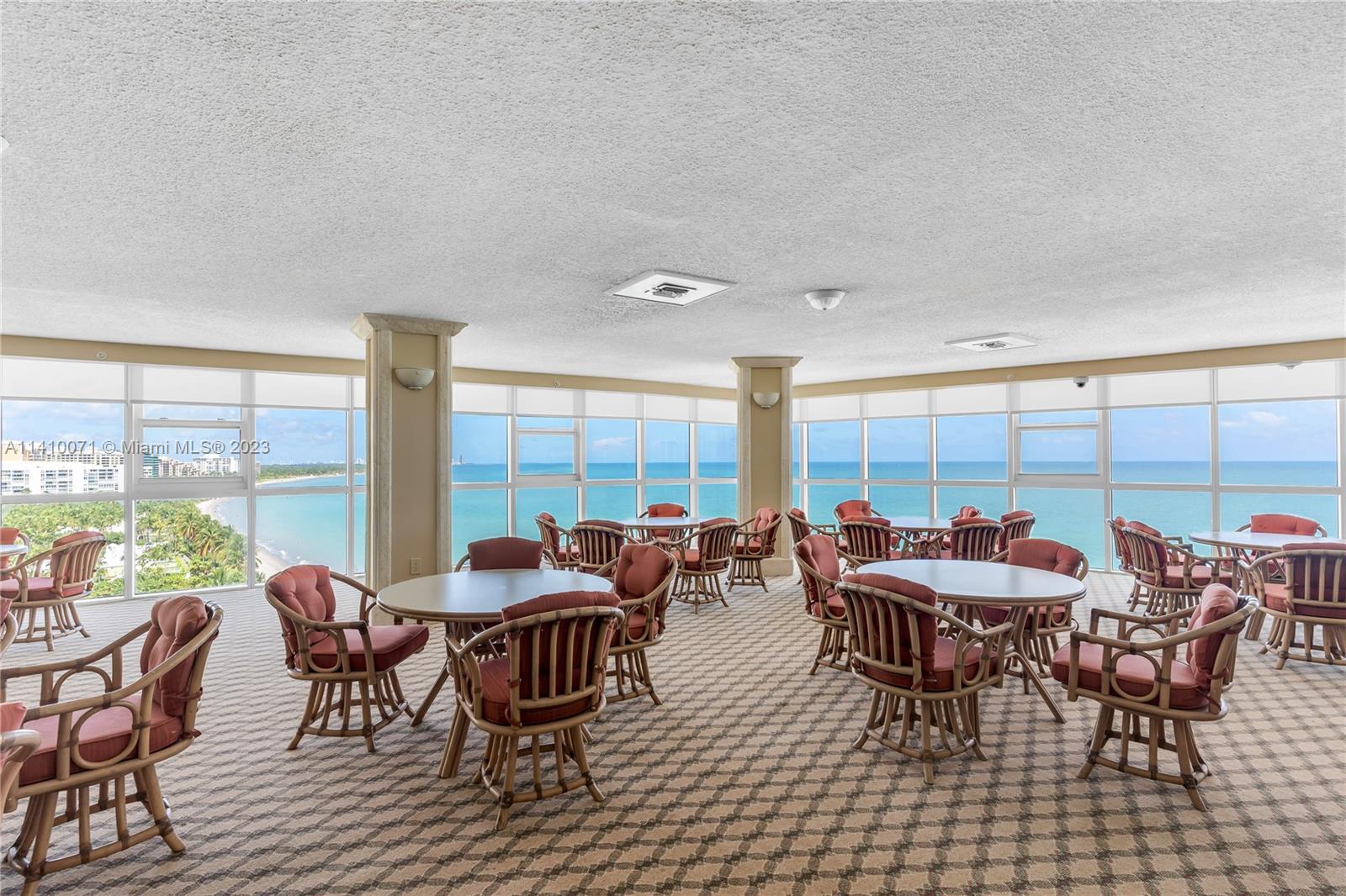 MAR-AZUL CONDO - Residential