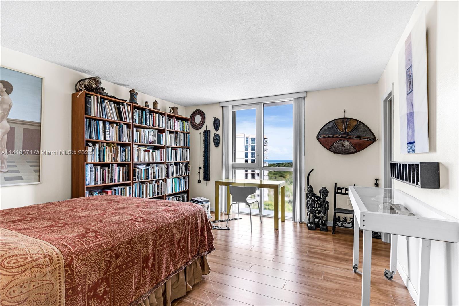 MAR-AZUL CONDO - Residential