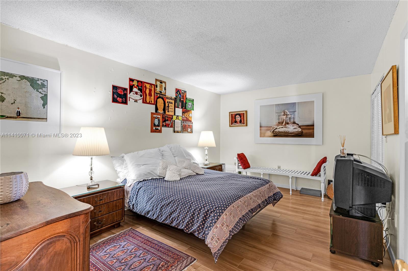 MAR-AZUL CONDO - Residential