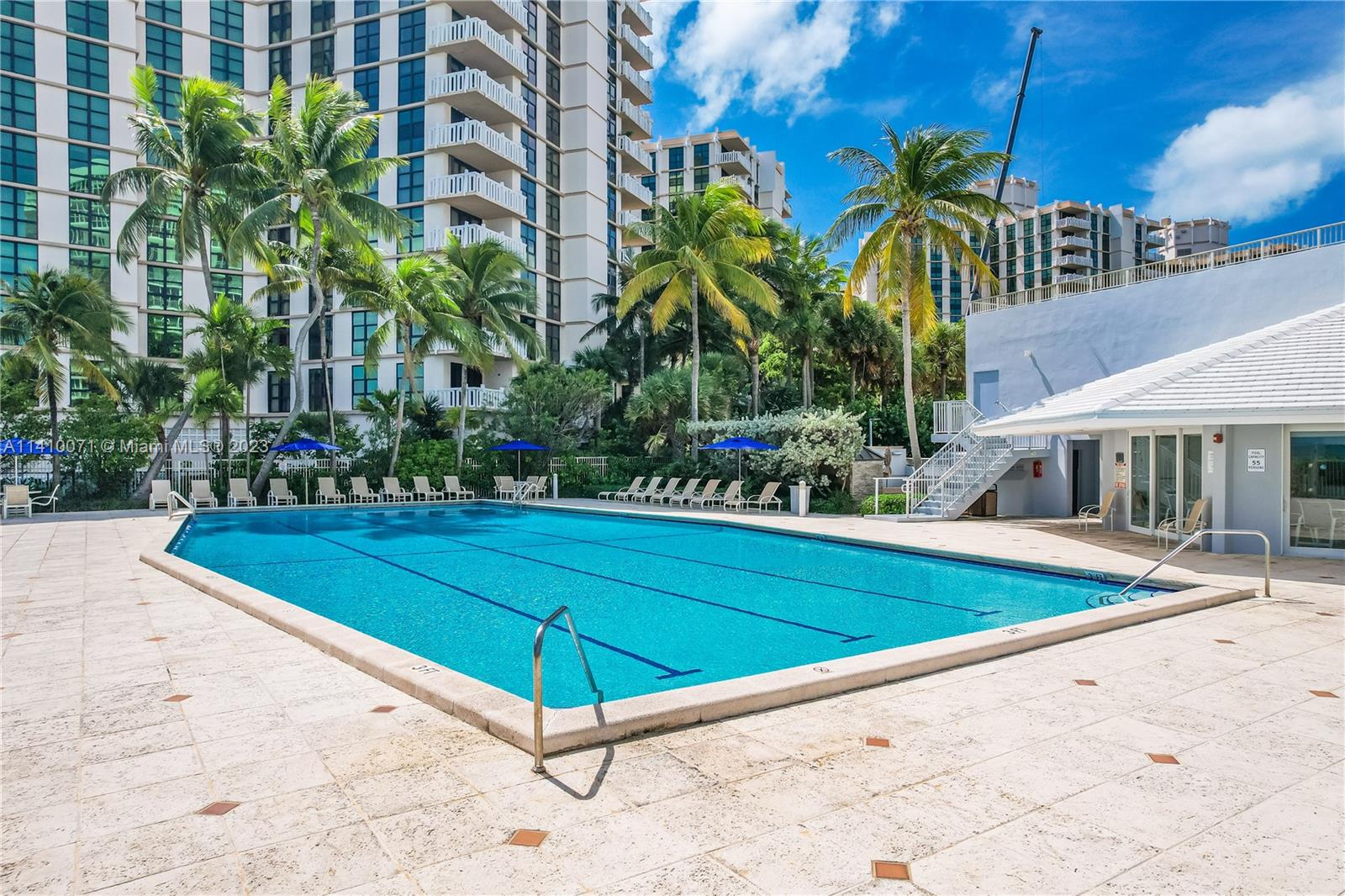 MAR-AZUL CONDO - Residential