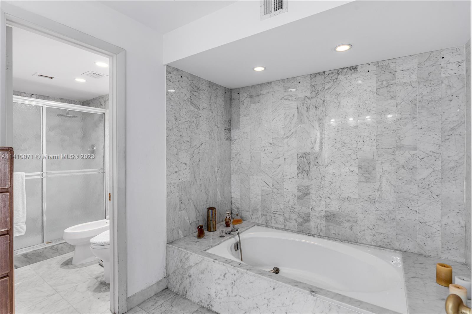 MAR-AZUL CONDO - Residential