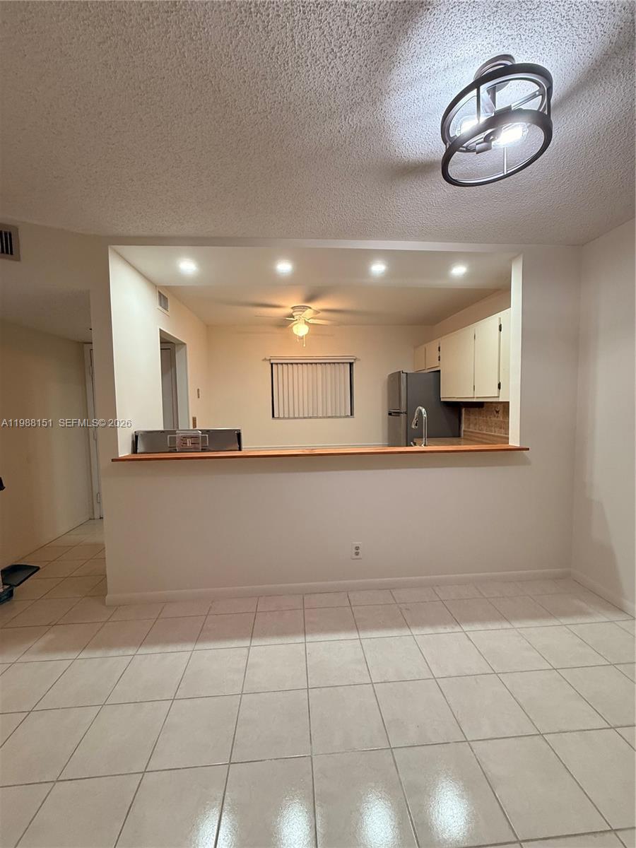 ASPEN CONDO - Residential