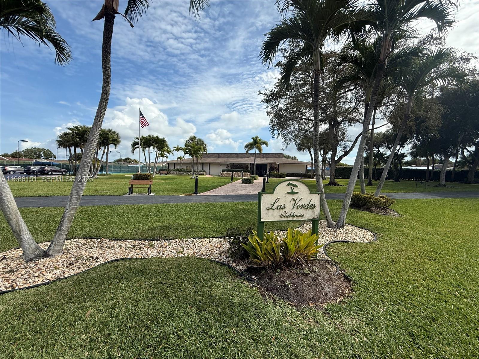 ASPEN CONDO - Residential