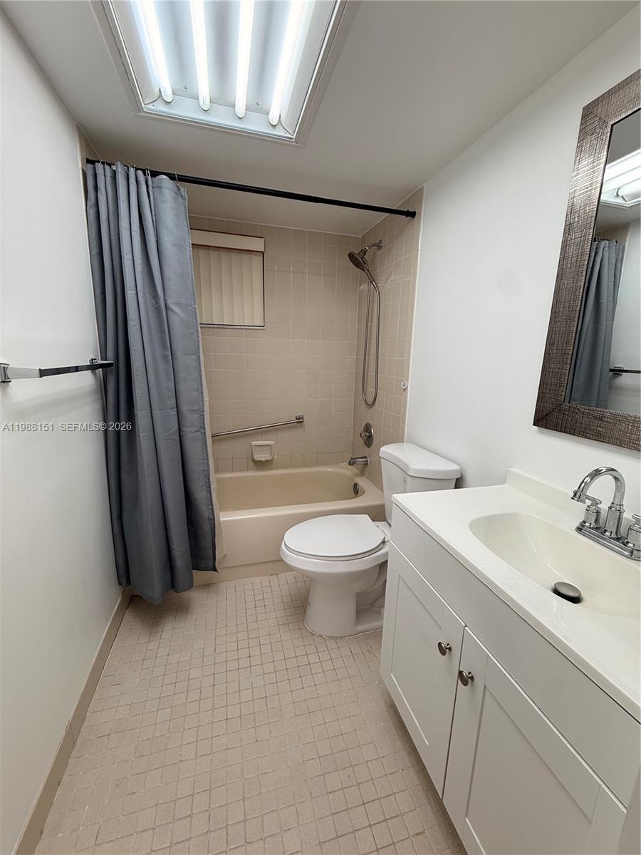 ASPEN CONDO - Residential