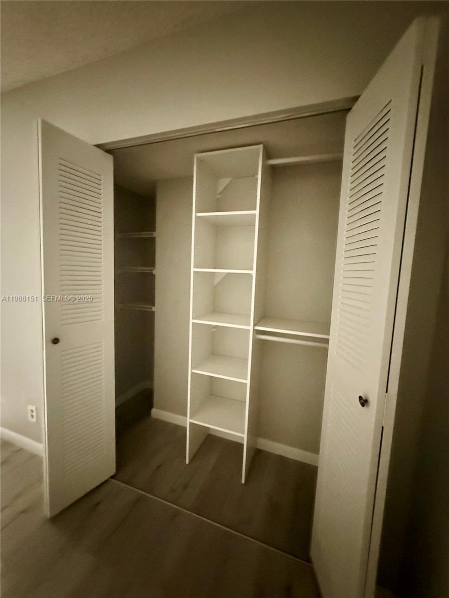 ASPEN CONDO - Residential