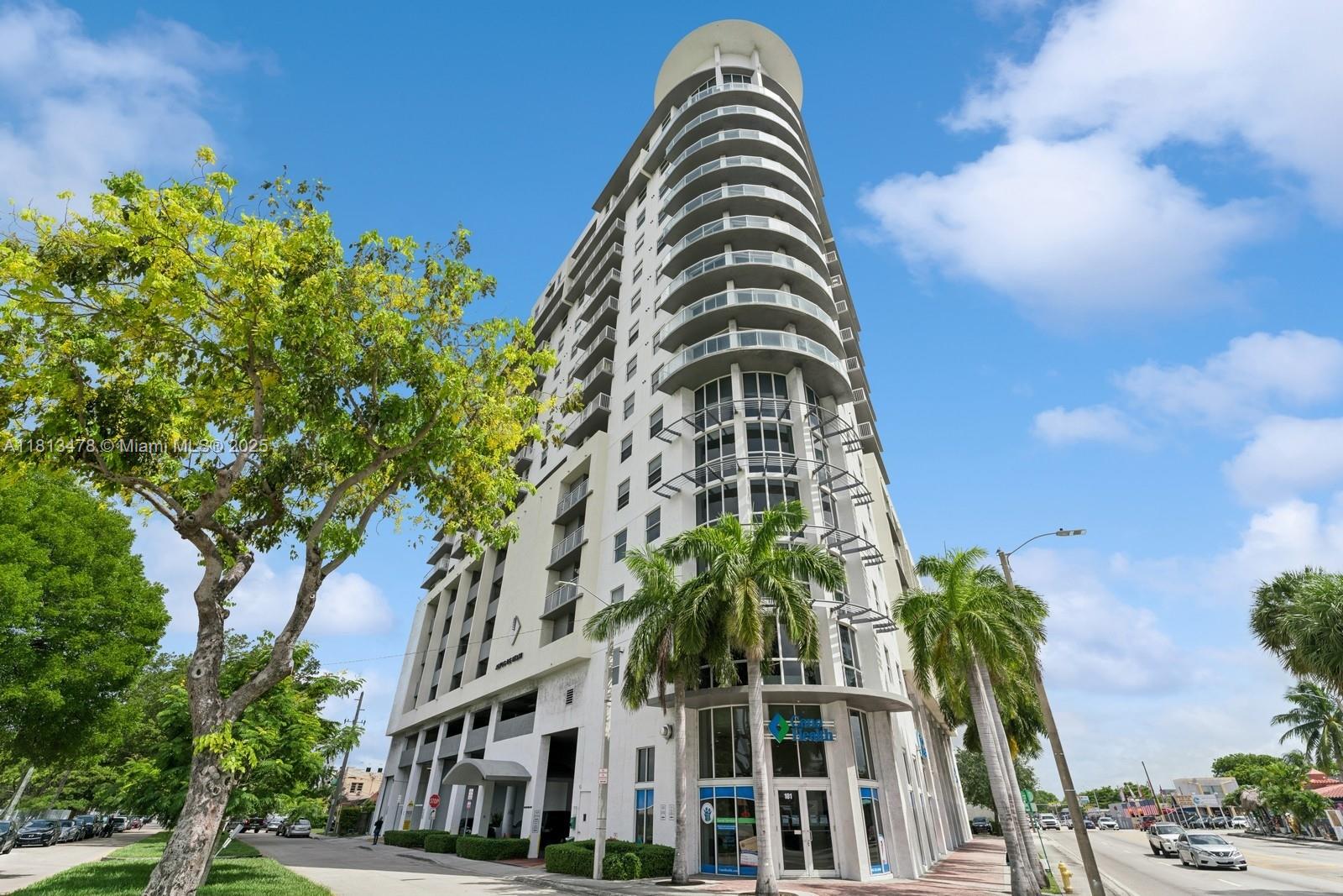 Property for Sale at 1 Glen Royal Pkwy 1213, Miami, Broward County, Florida - Bedrooms: 2 
Bathrooms: 2  - $325,000