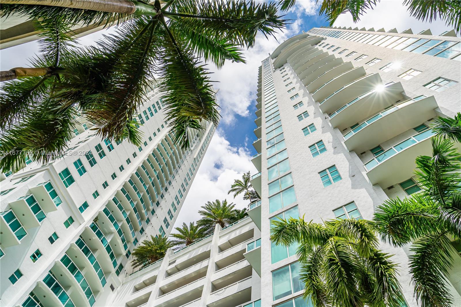 Property for Sale at 41 Se 5th St 1112, Miami, Broward County, Florida - Bedrooms: 1 
Bathrooms: 2  - $539,000