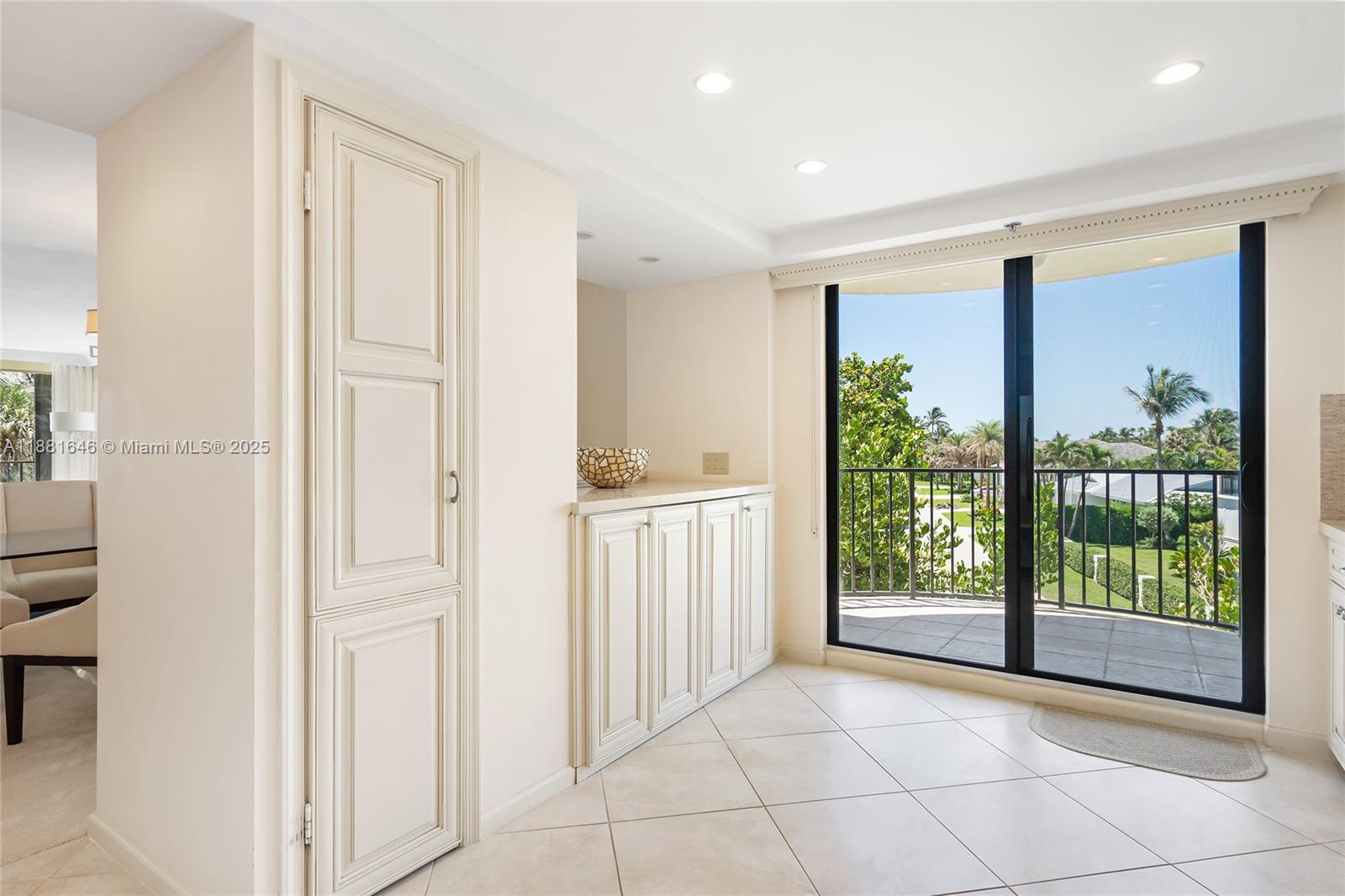 OCEAN TOWERS SOUTH CONDO - Residential