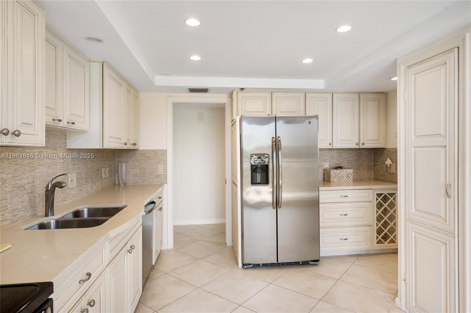 OCEAN TOWERS SOUTH CONDO - Residential