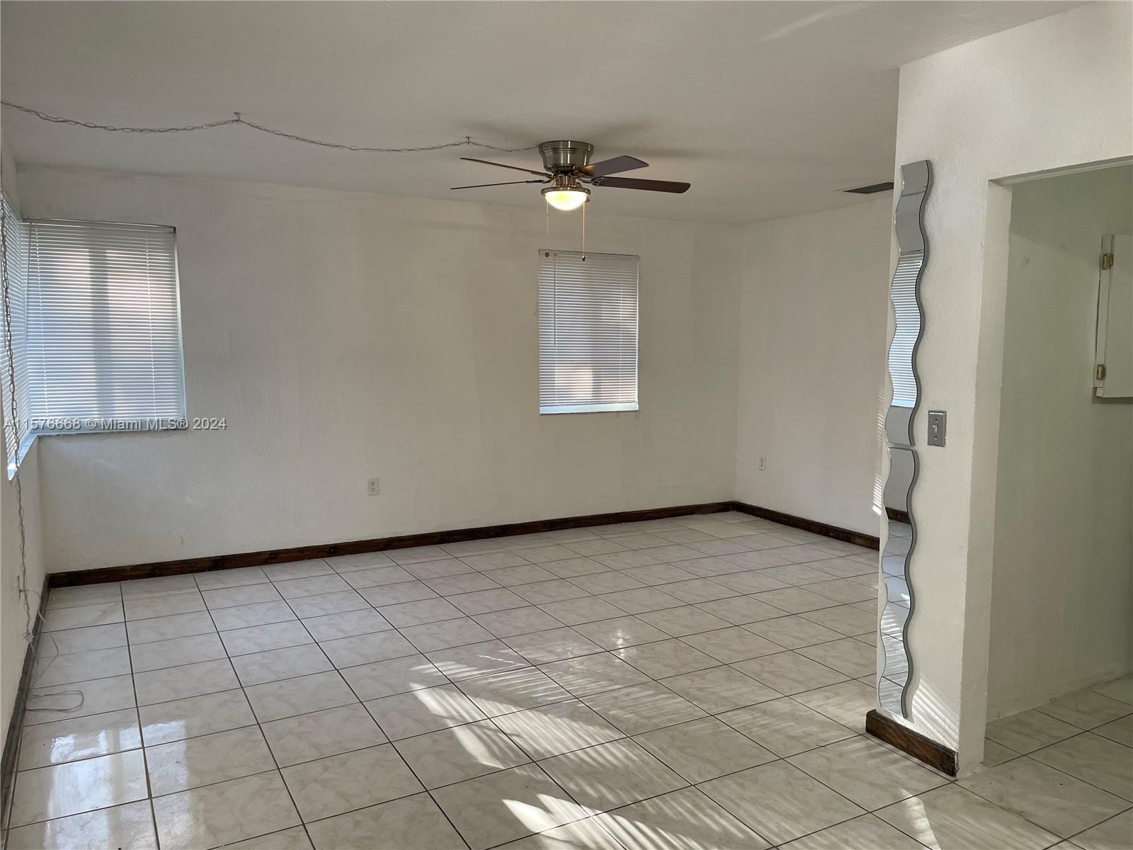 DE HEDOUVILLES SUB - Residential Lease