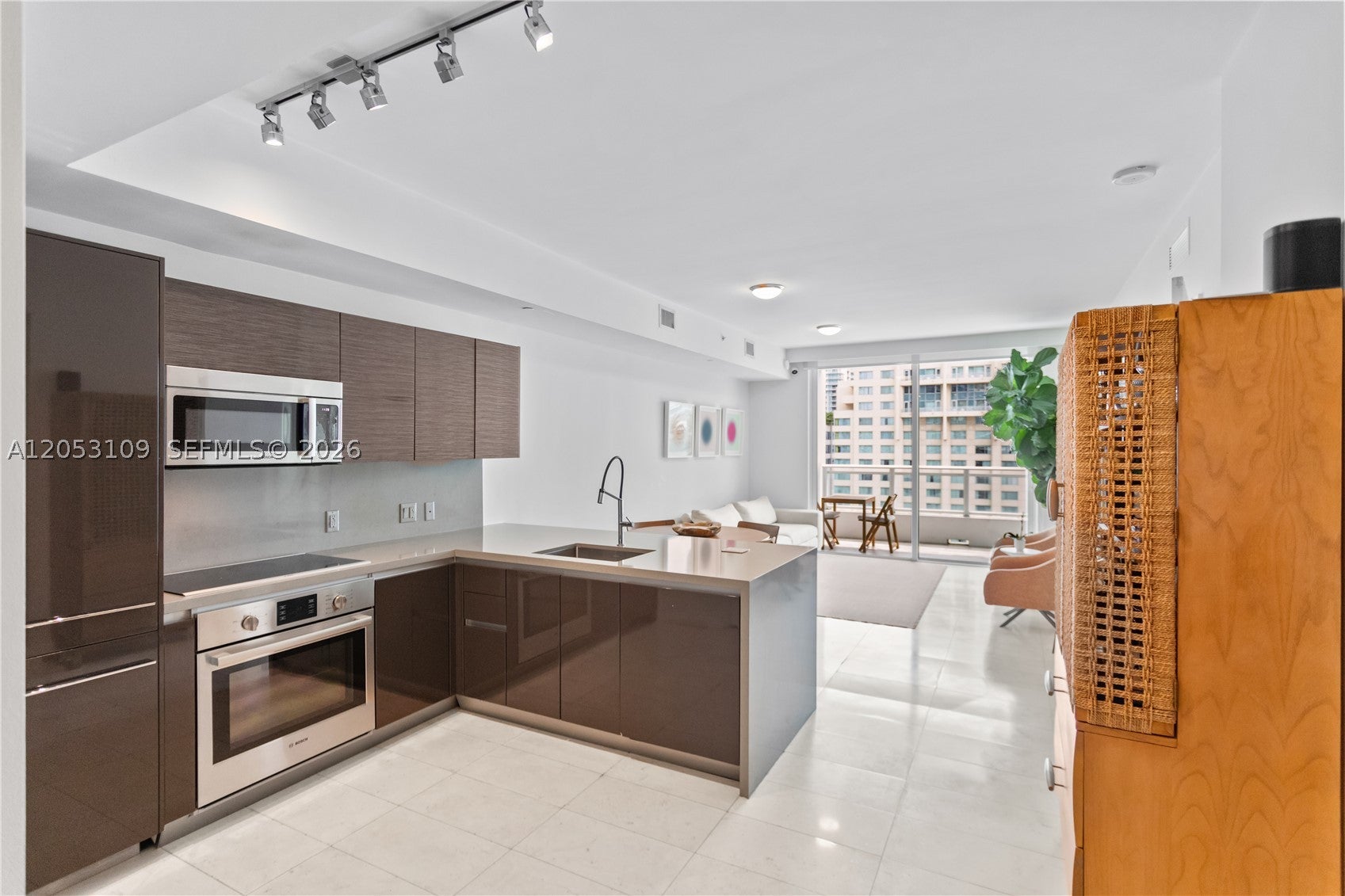 1080 Brickell Ave 1602, Miami FL 33131