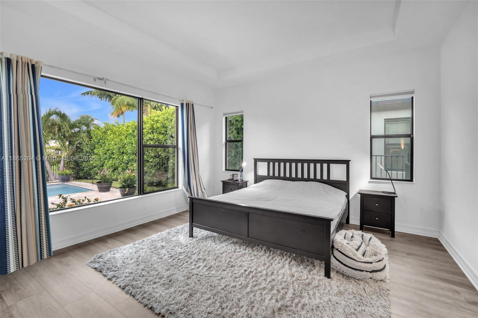 PEMBROKE LAKES SOUTH - Residential Lease