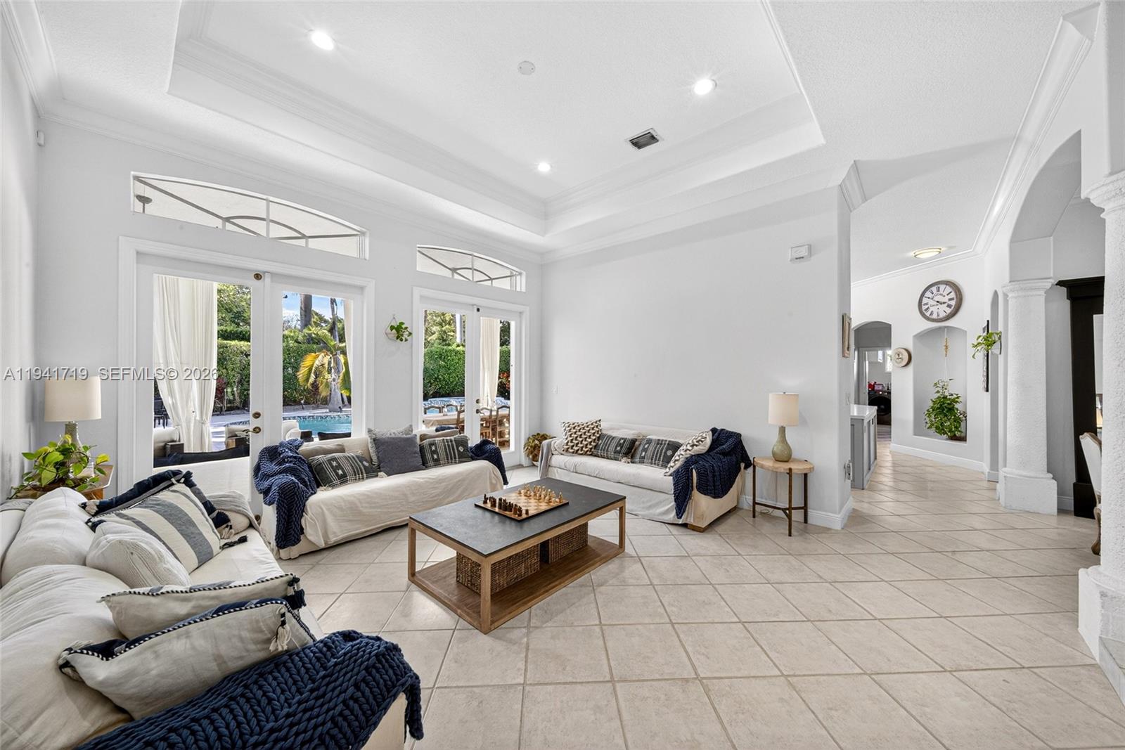 OAK RIDGE FALLS - Residential