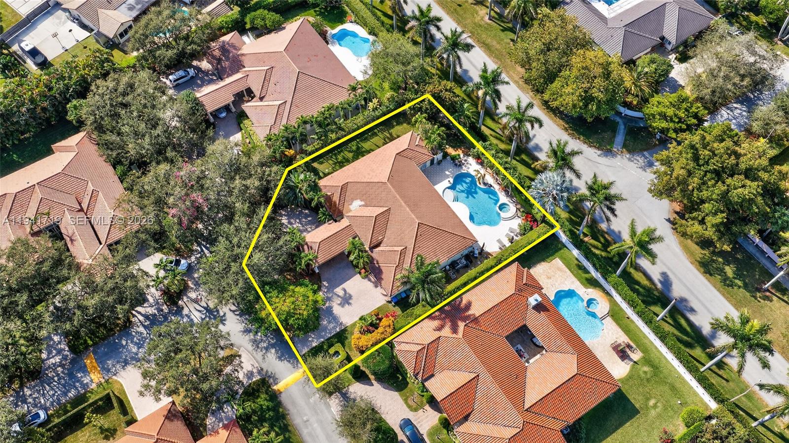 OAK RIDGE FALLS - Residential