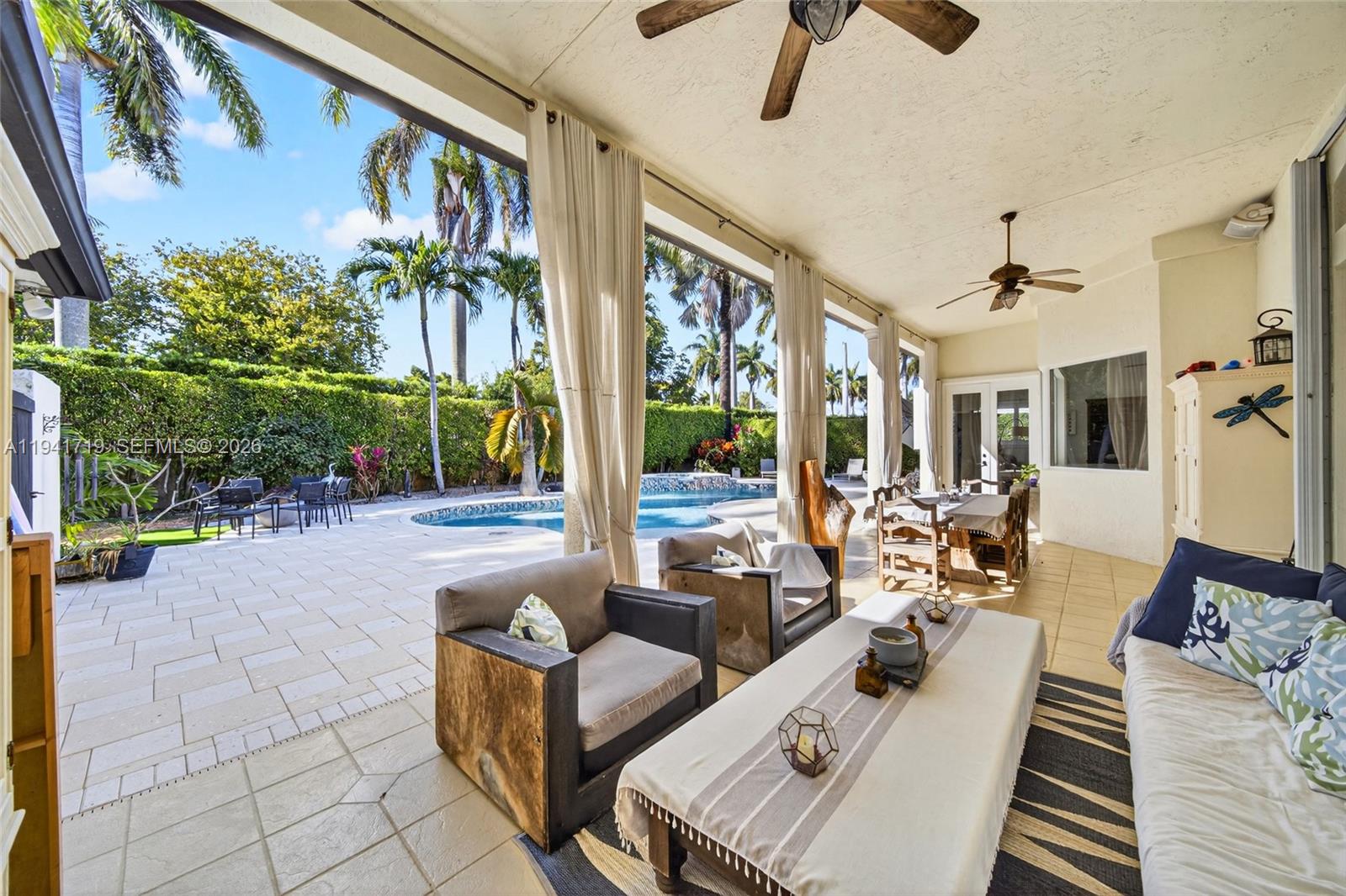 OAK RIDGE FALLS - Residential