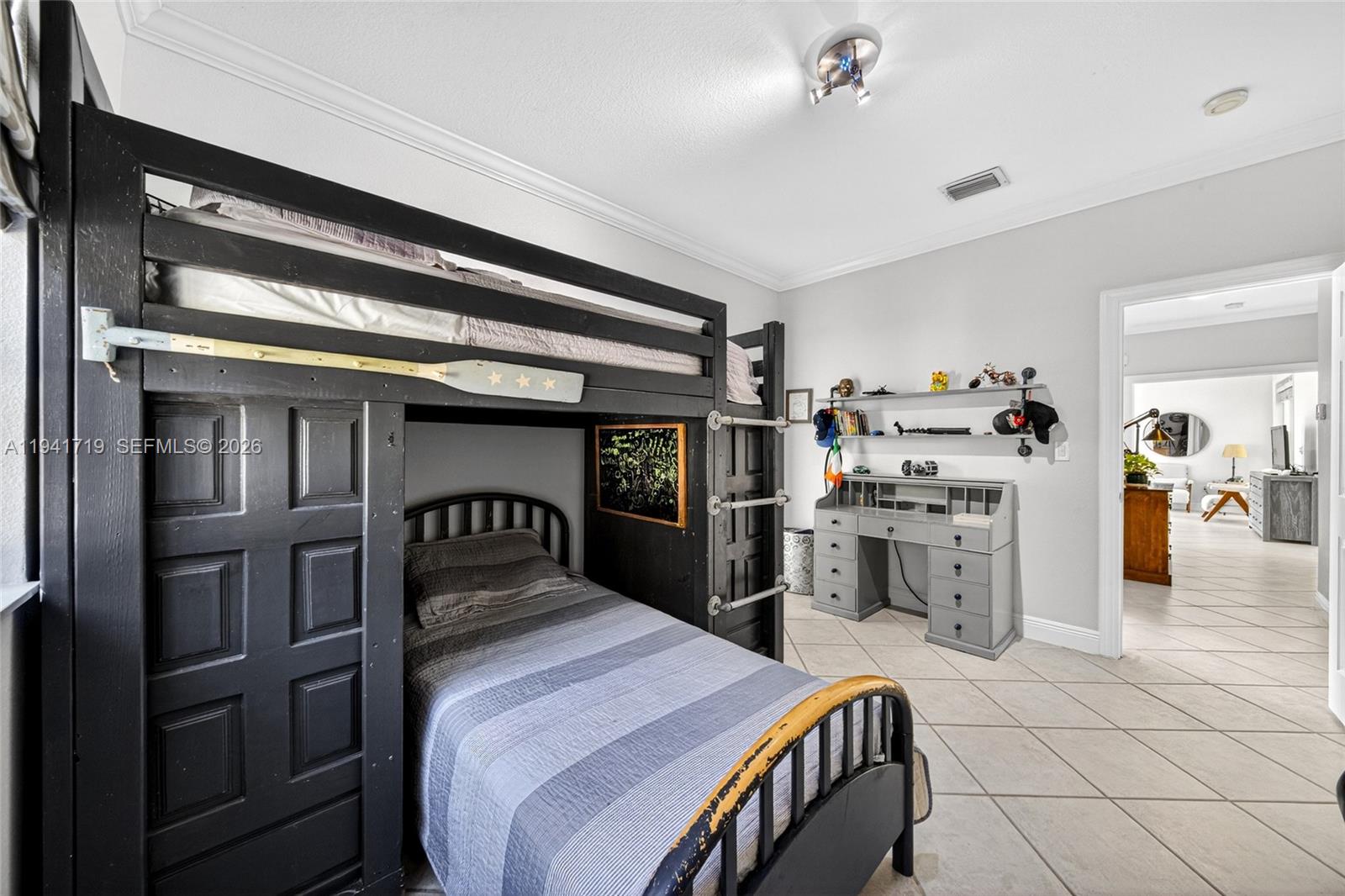 OAK RIDGE FALLS - Residential