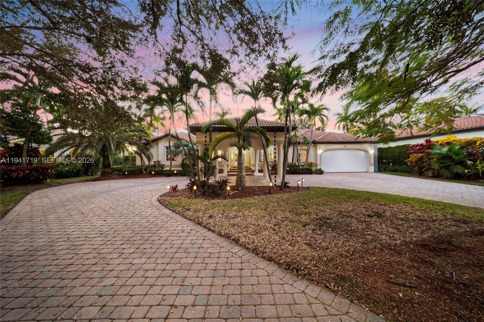 OAK RIDGE FALLS - Residential