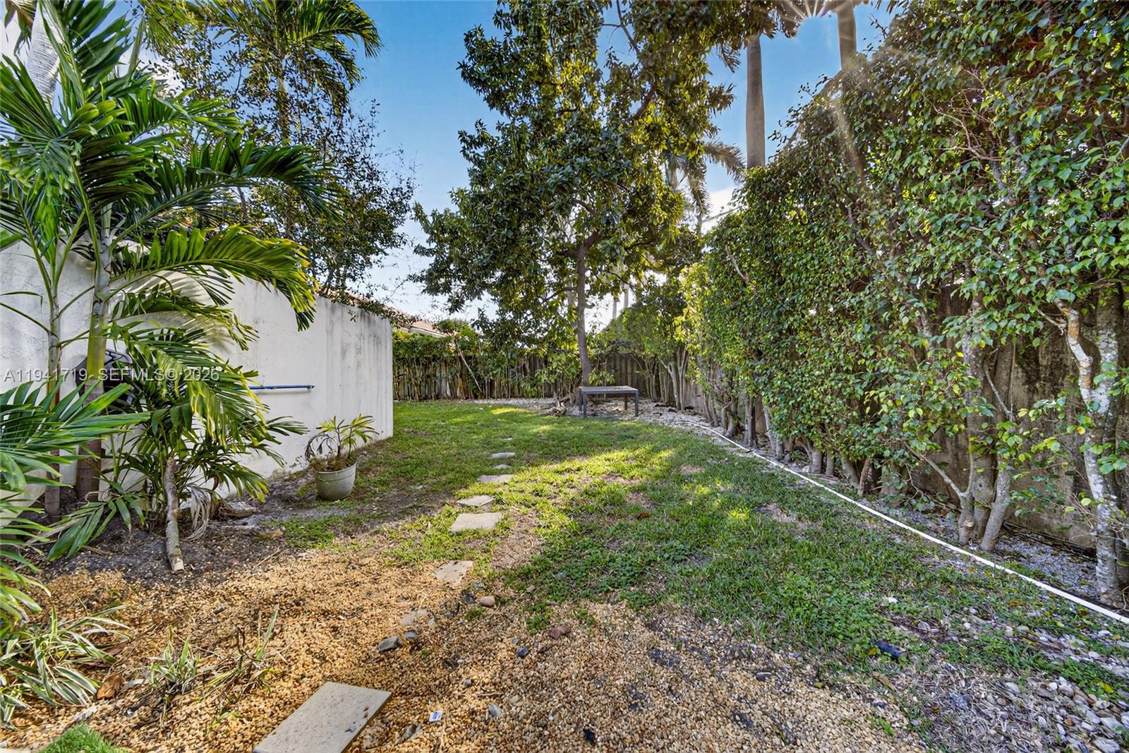 OAK RIDGE FALLS - Residential