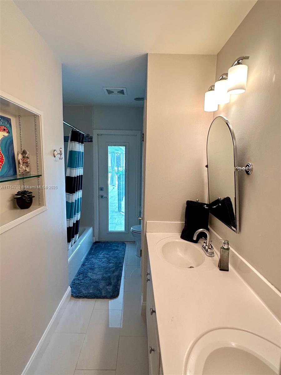 PGA RESORT COMMUNITY 1 - Residential Lease