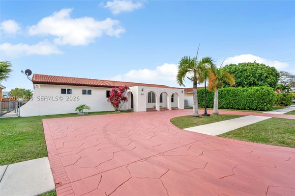 2610 SW 108TH AVE, MIAMI, FL 33165 - Image d45adf0cfb699b5dd45127cd95502bdf/3099001789
