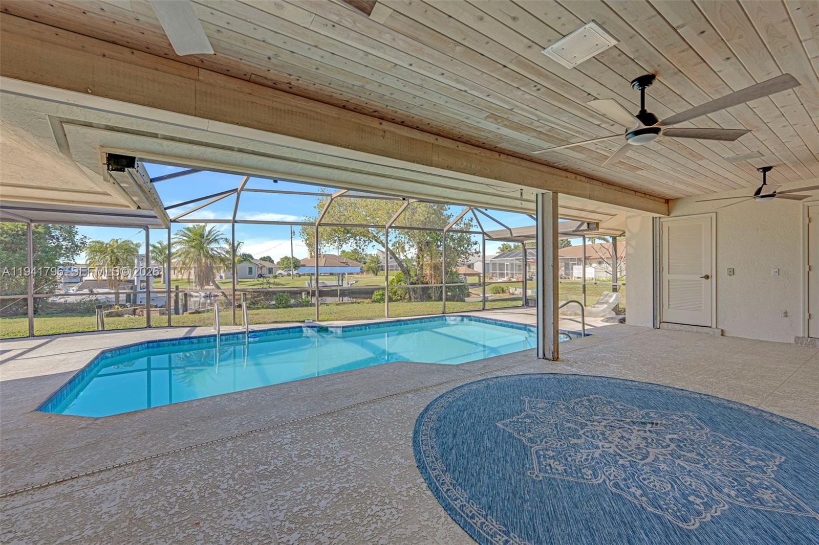 RIVER FOREST ISLAND - Residential