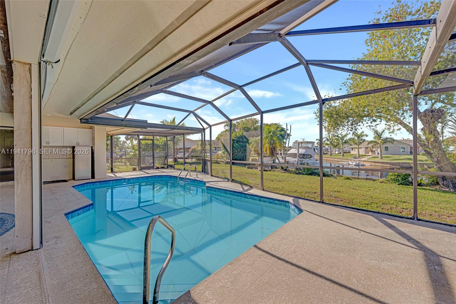 RIVER FOREST ISLAND - Residential