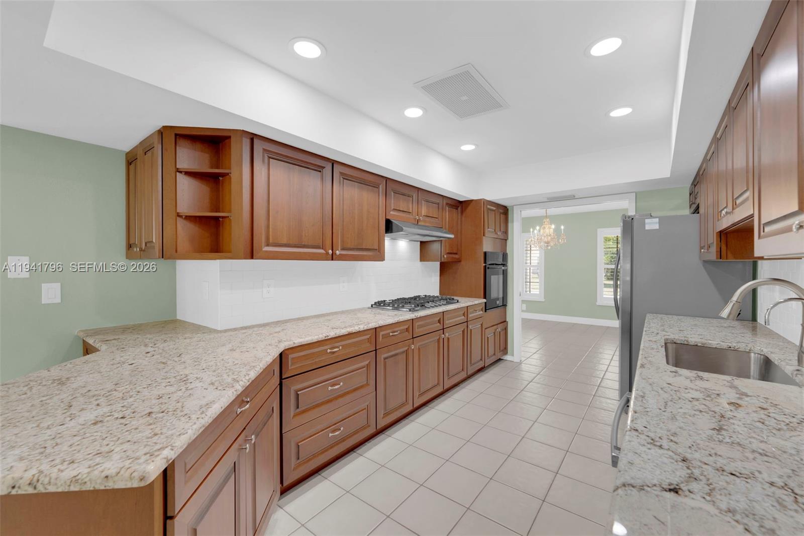 RIVER FOREST ISLAND - Residential