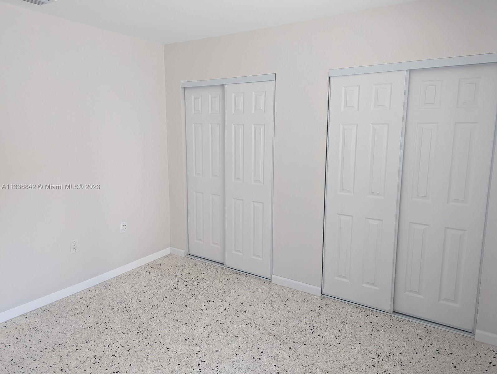 ENGLEWOOD - Residential Lease