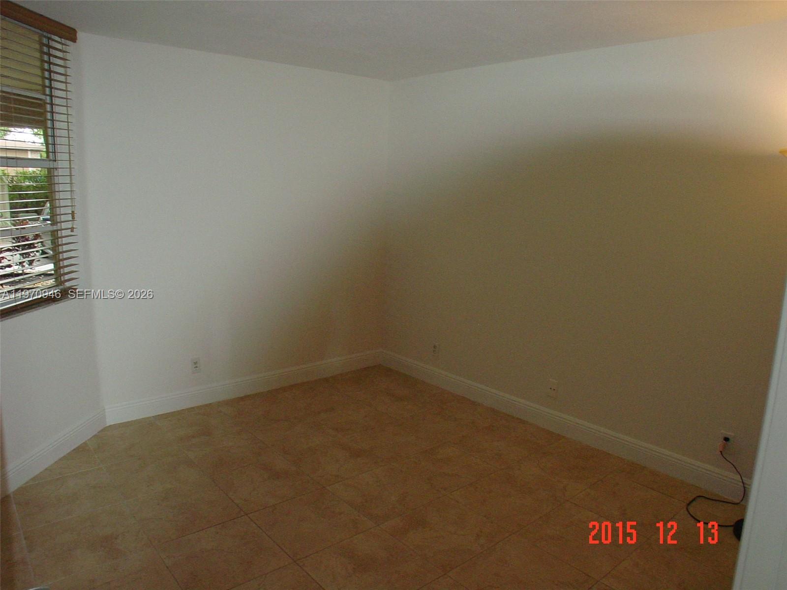 CORAL SPRINGS ESTATE TOWN - Residential Lease