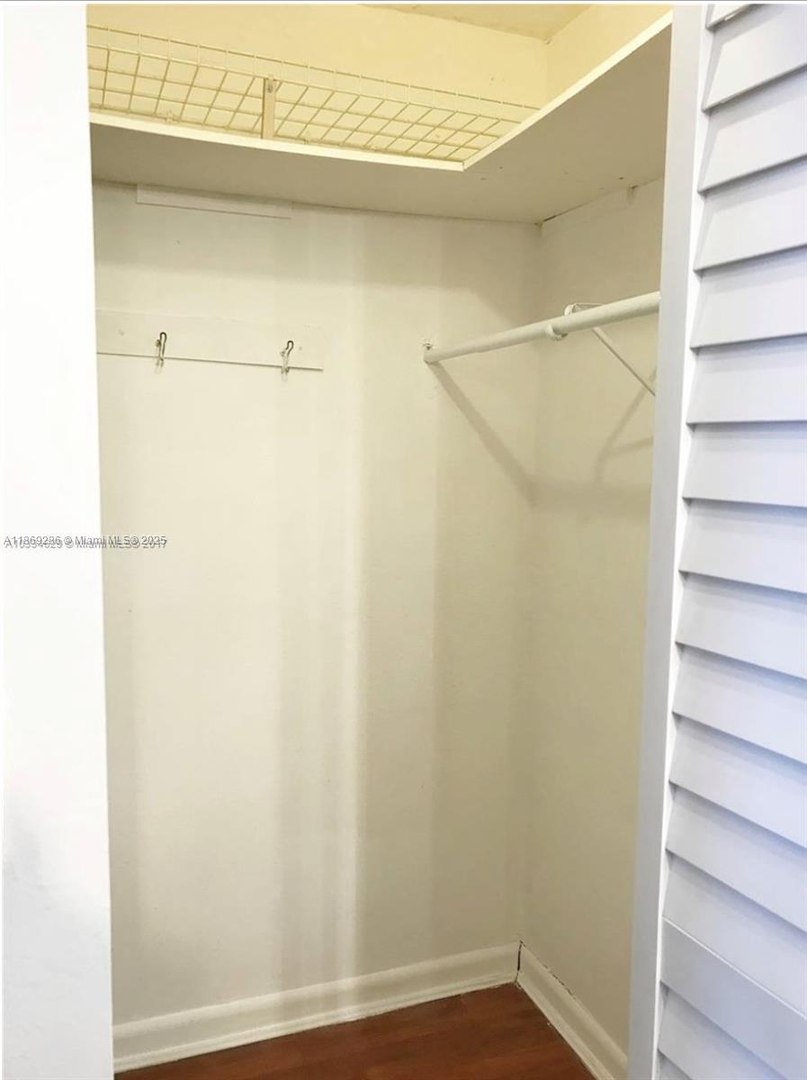 STANTON HOUSE CONDO - Residential