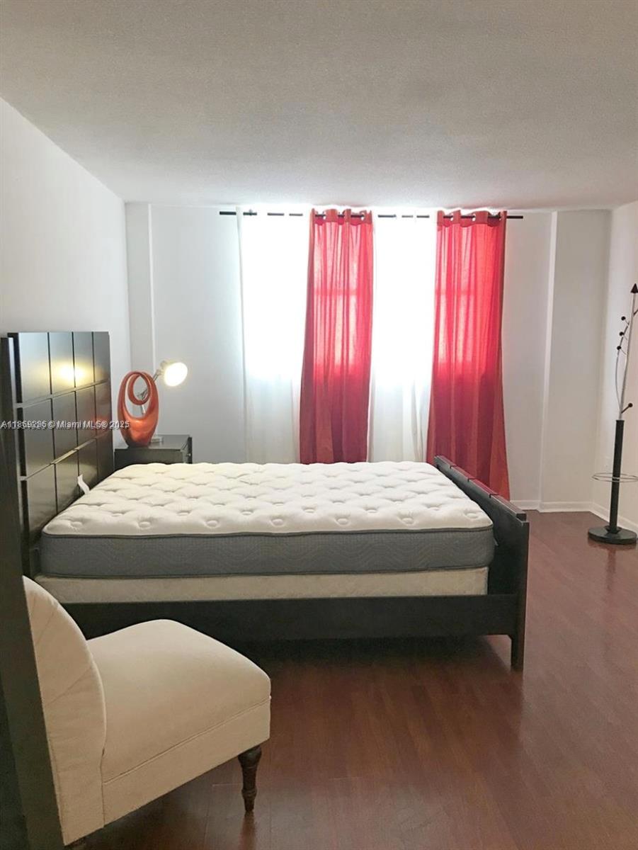 STANTON HOUSE CONDO - Residential