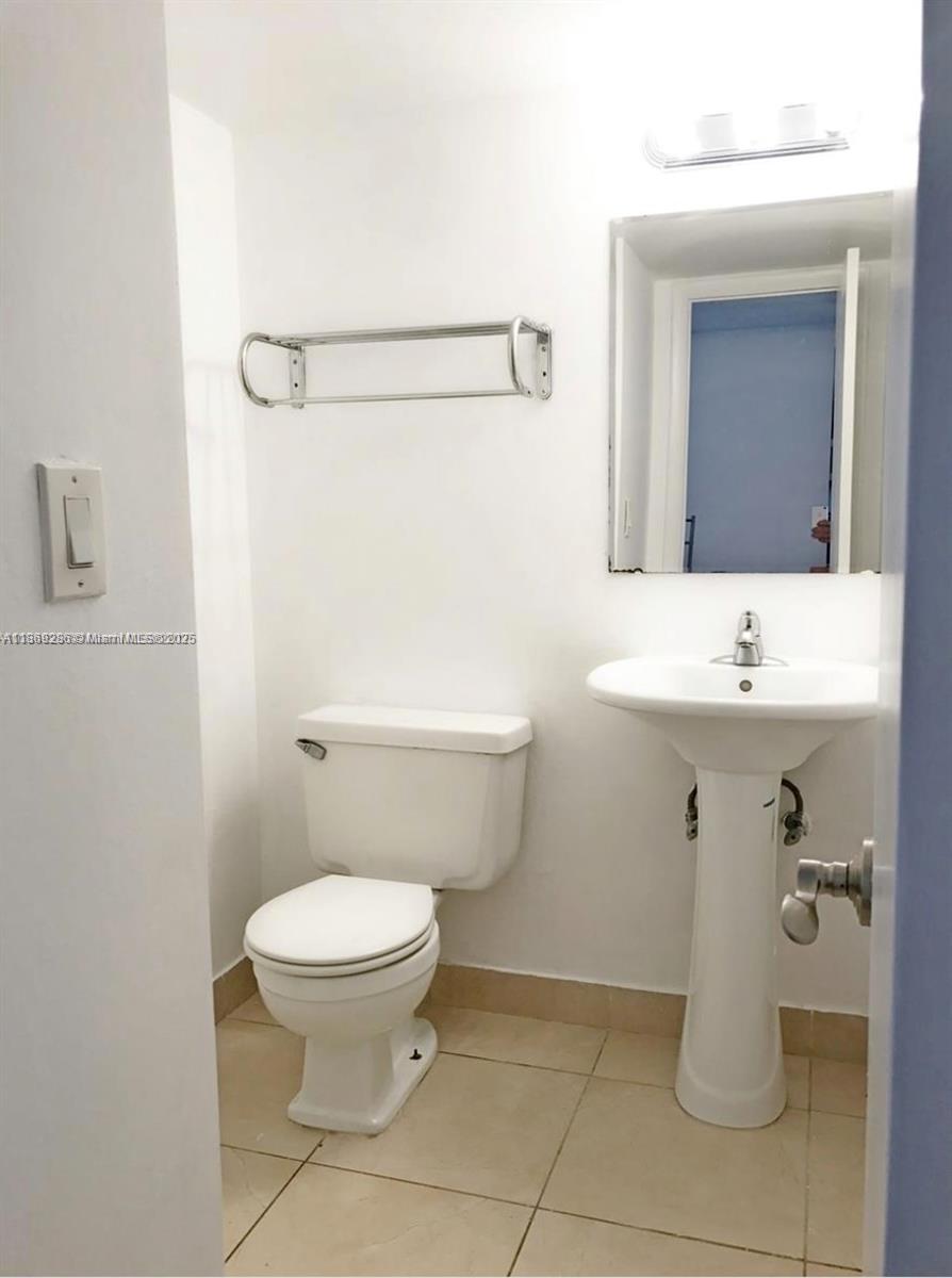 STANTON HOUSE CONDO - Residential