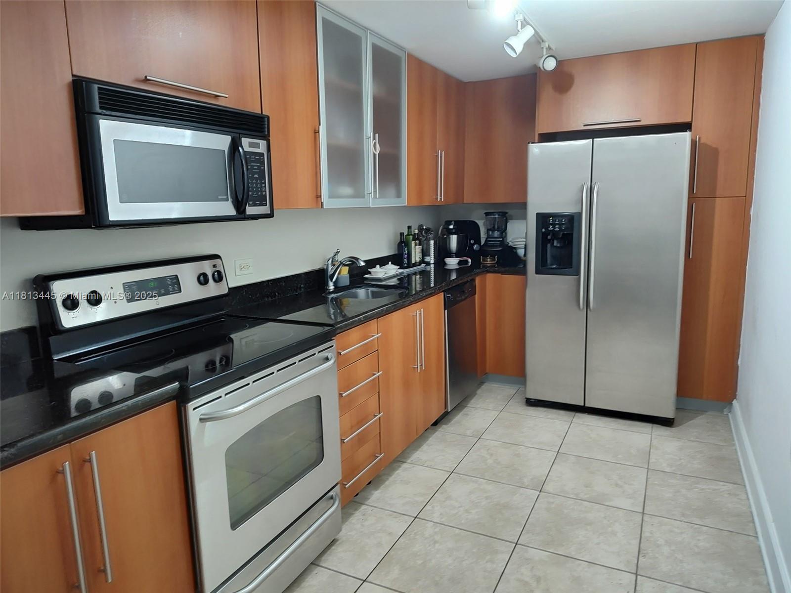TREASURES ON THE BAY II C - Residential