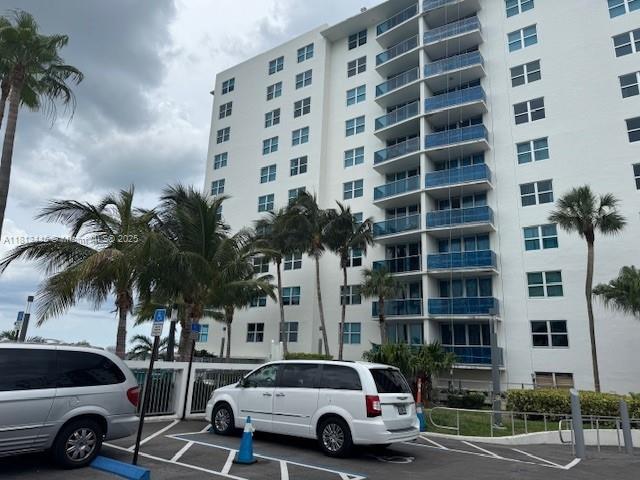 TREASURES ON THE BAY II C - Residential