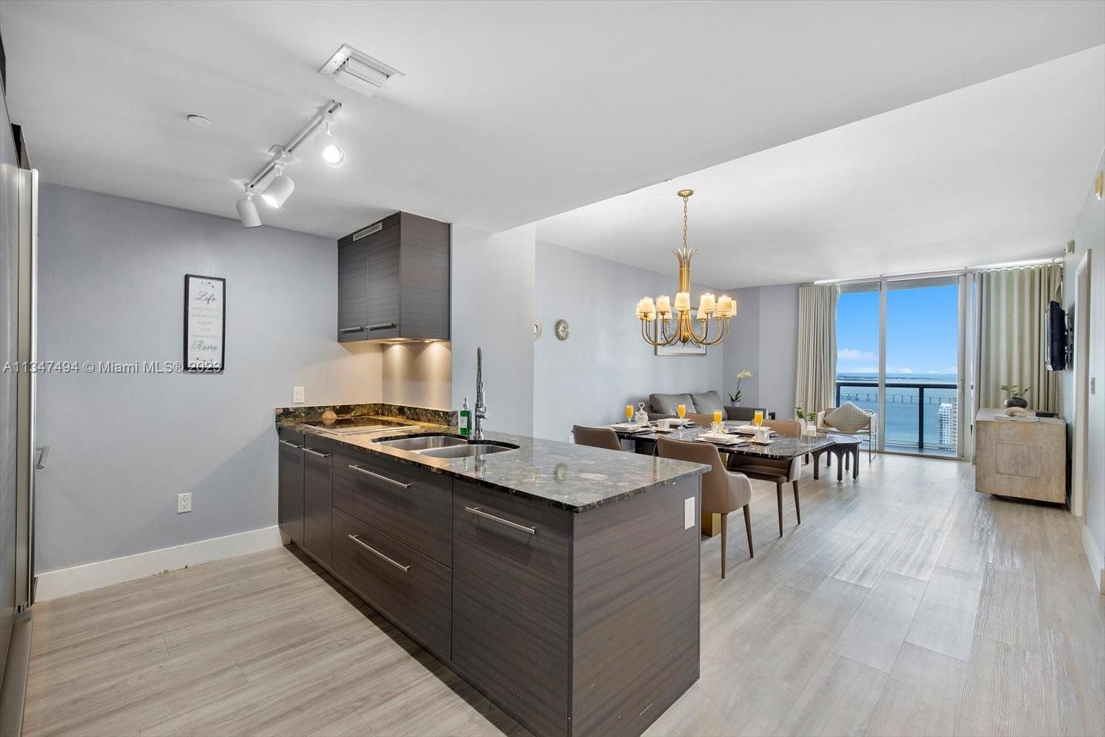 Incredible unit located at the 43rd floor of the Icon building. Spacious balcony, and amazingly ocean views. Fully furnished condo with 2bed /1bath. Open kitchen, dining, and living room. High-end furniture; and custom closets. Icon Brickell situates in Brickell Ave, near Brickell City Centre, Downtown Miami, Mary Brickell Village, and Bayfront Park. The building has significant amenities, Park Terrace, Pool Deck, Spa, Fitness Center, Restaurants, and many more. Valet Parking only. SHORT TERM RENTAL ALLOWED. MONTHLY RENTAL ALLOWED.
OCCUPIED UNTIL 03/31/2023