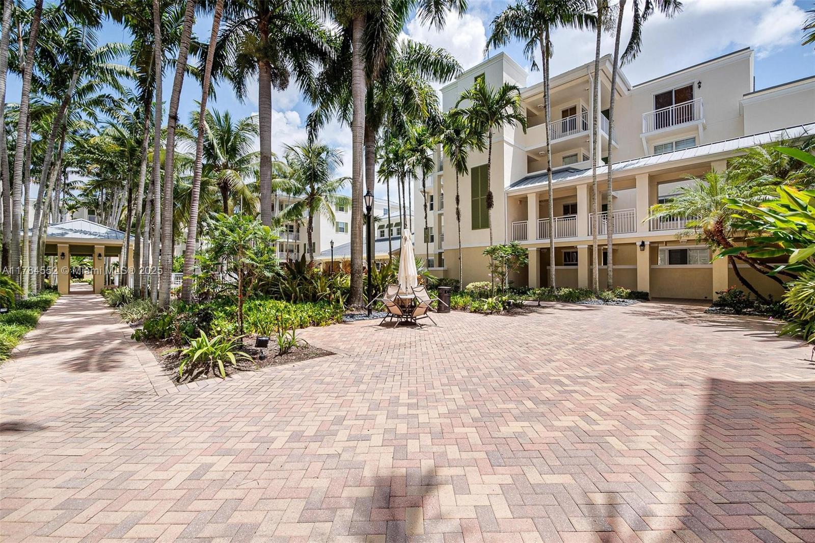 Property for Sale at 7598 Sw 102nd St 300, Pinecrest, Miami-Dade County, Florida - Bedrooms: 3 
Bathrooms: 3  - $925,000