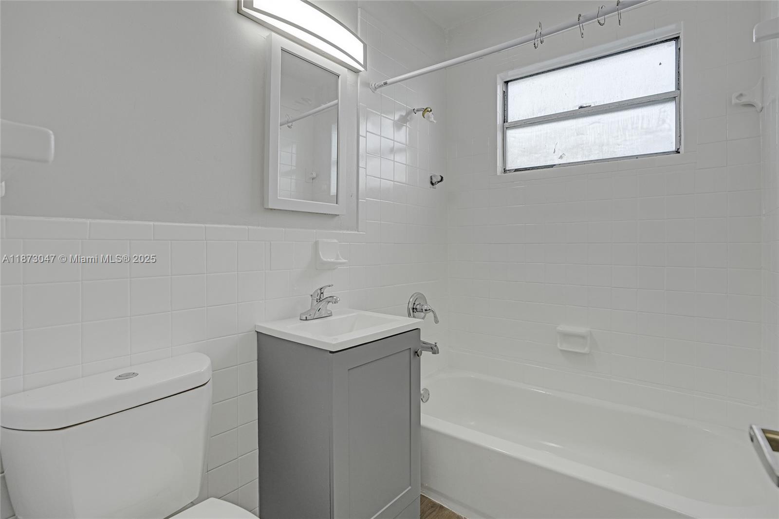 REPLAT OF A PORTION OF BL - Residential Lease
