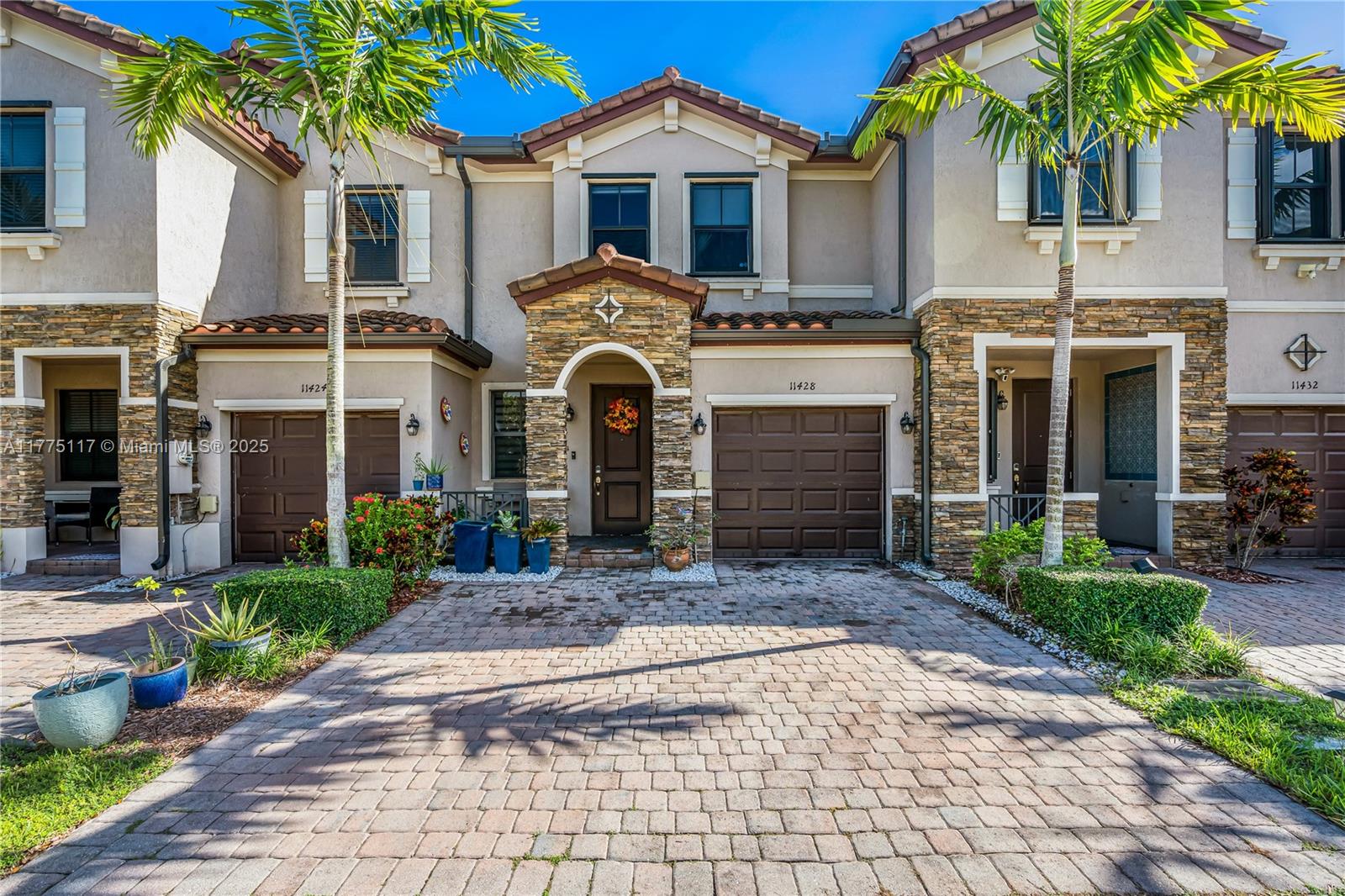 Property for Sale at 11428 Sw 254th St, Homestead, Miami-Dade County, Florida - Bedrooms: 3 
Bathrooms: 3  - $439,500