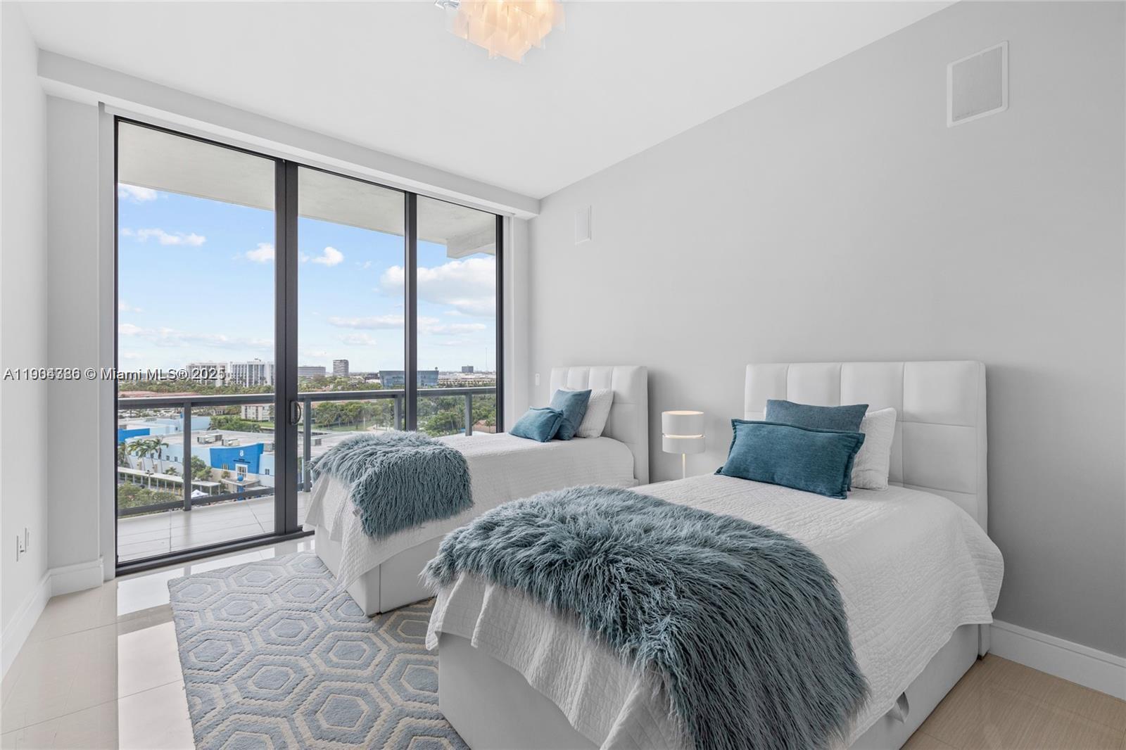 ECHO CONDO - Residential